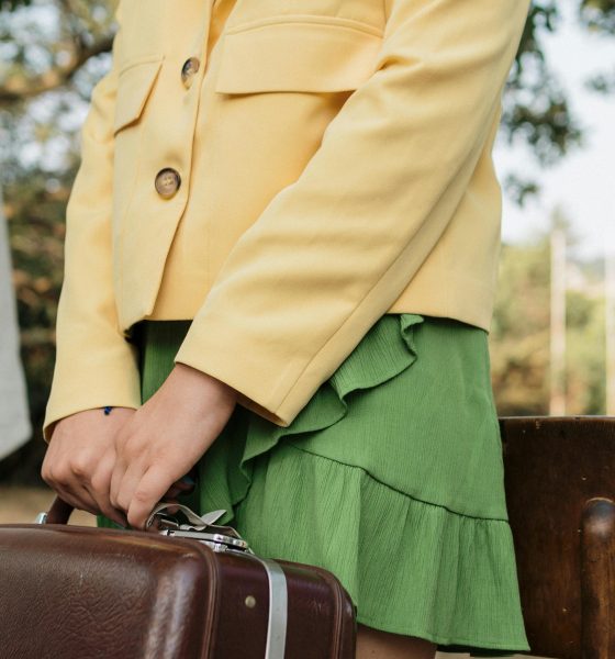 The Blazertje: A Complete Guide to the Ultimate Cropped Blazer